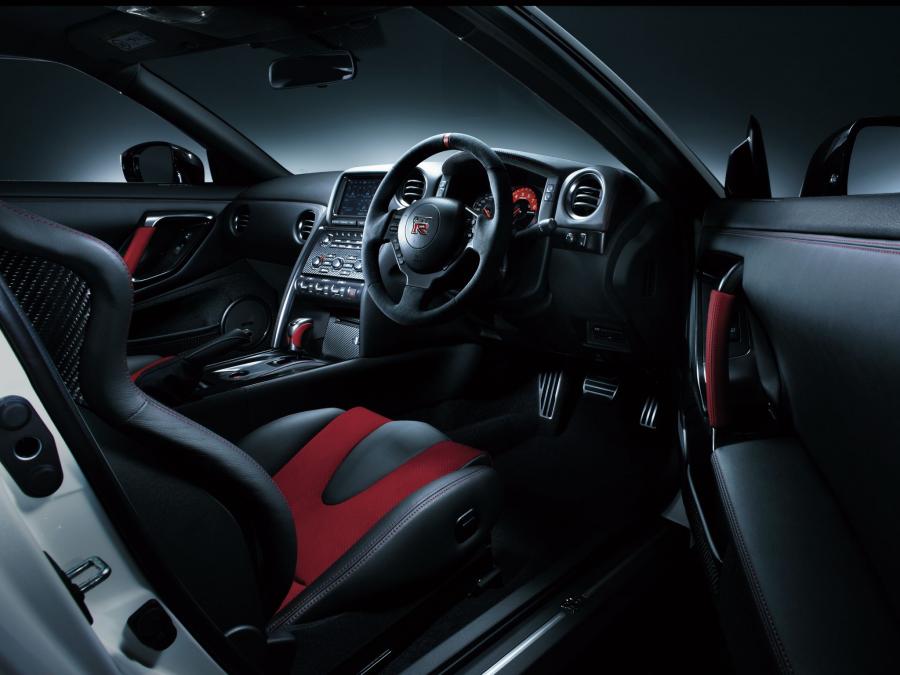  Nissan GT-R by Nismo 2014 года  (фото 5 из 46)